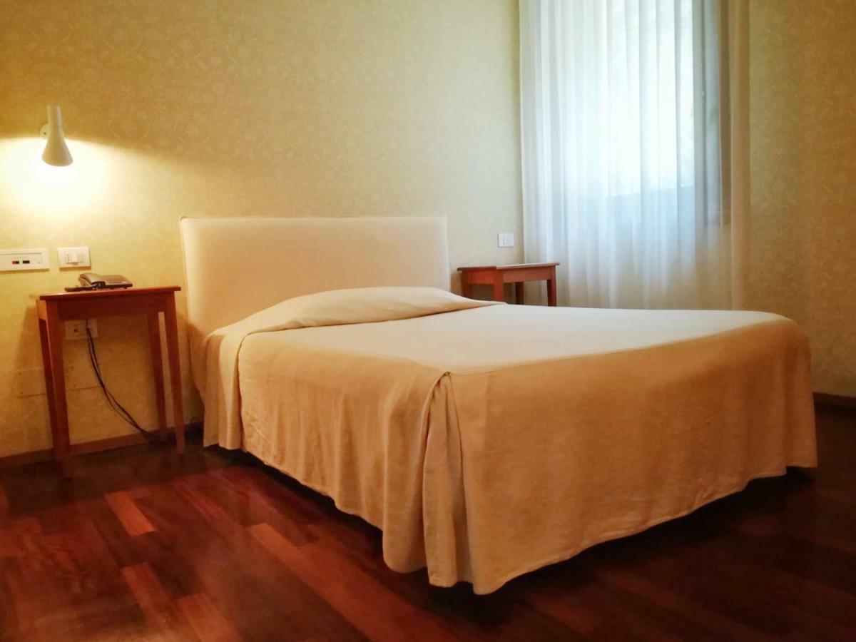 Locanda Perinella Castelgomberto Екстериор снимка